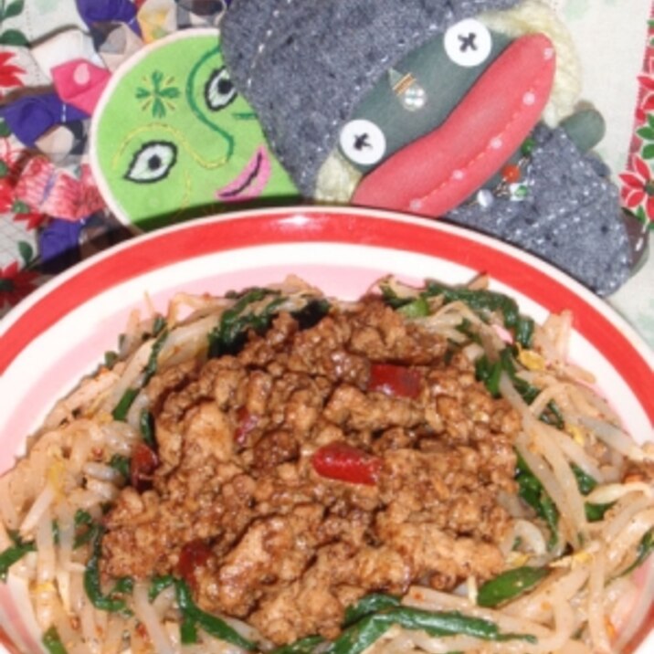 ウェイパーde担々麺風ニラともやしのサラダ